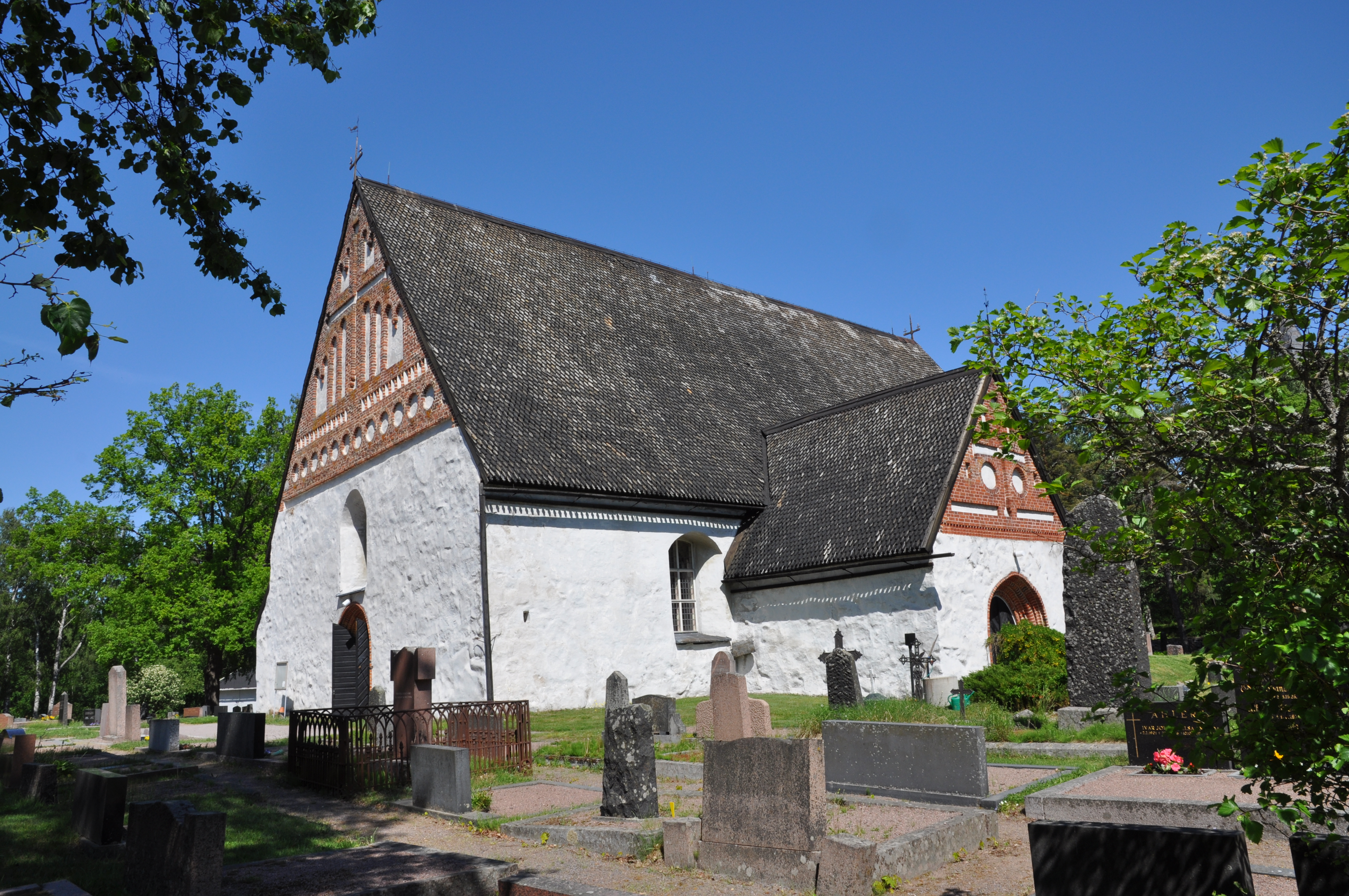 Pernå kyrka