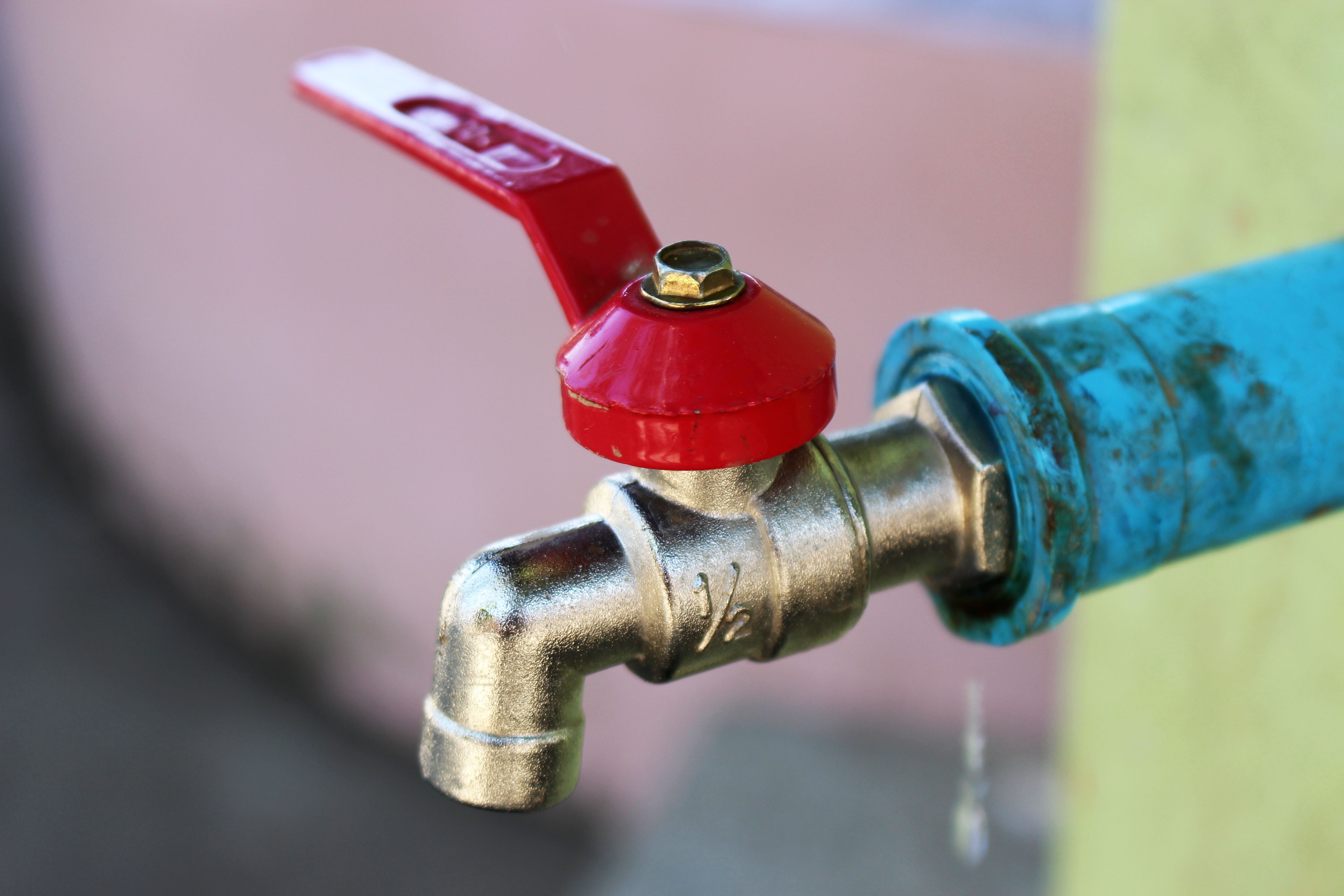 terimakasih0-water-tap-1933195.jpg